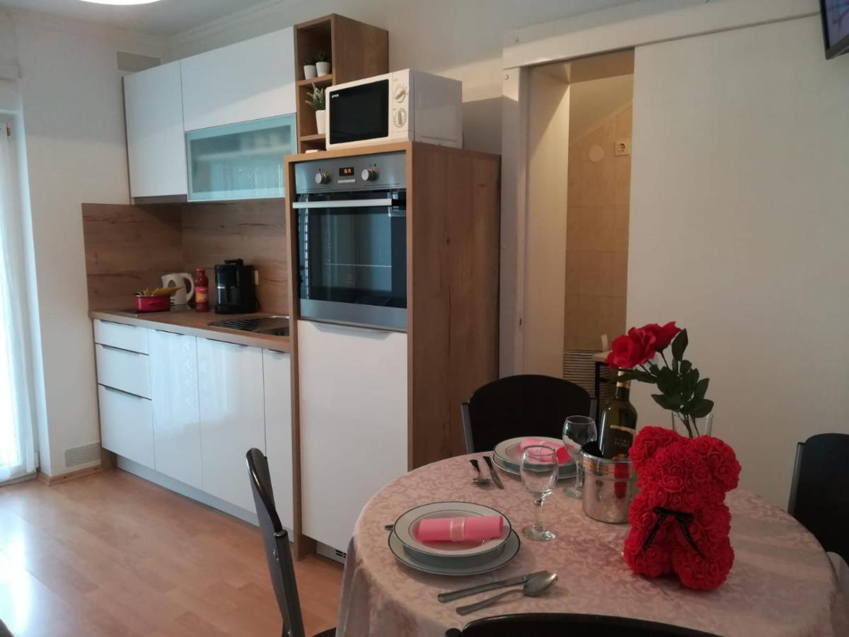 Apartment And Room Hudoletnjak Šilo Dış mekan fotoğraf