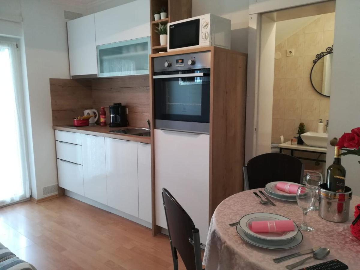 Apartment And Room Hudoletnjak Šilo Dış mekan fotoğraf